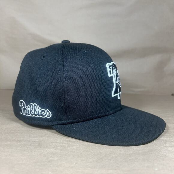 New Era 59 FIFTY 7 3/8 MLB Philadelphia Phillies Black Liberty Bell Fitted Hat - Picture 3 of 12